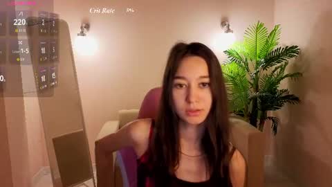 Snapshot of nicole_brownie chatting on June 19, 2026, 1:10 am Nicole online show from June 19, 2026, 1:10 am