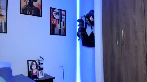 Snapshot of nicole_duran3095 chatting on January 16, 2025, 12:34 am Nick online show from January 16, 2025, 12:34 am