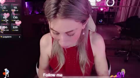 Snapshot of nicole_g0ld_ chatting on March 8, 2026, 7:28 pm Nicole online show from March 8, 2026, 7:28 pm