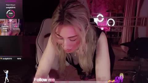 Snapshot of nicole_g0ld_ chatting on April 11, 2026, 11:09 pm Nicole online show from April 11, 2026, 11:09 pm