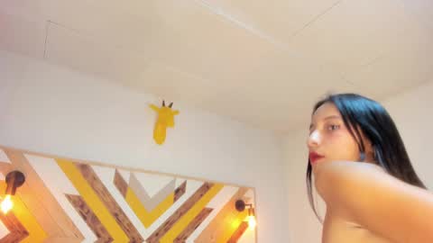 Snapshot of nicole_haley chatting on February 19, 2025, 6:21 pm Nicole Haley online show from February 19, 2025, 6:21 pm