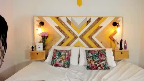 Snapshot of nicole_haley chatting on March 1, 2025, 5:49 pm Nicole Haley online show from March 1, 2025, 5:49 pm