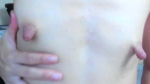 Nicole Santana online show from April 28, 2026, 2:27 am