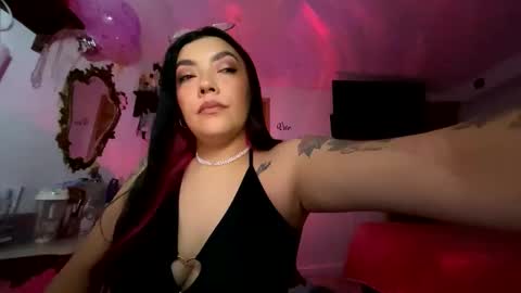 Snapshot of nicole_wc chatting on May 17, 2026, 4:21 am Nicole online show from May 17, 2026, 4:21 am