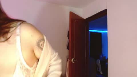 Snapshot of nicole_white_11 chatting on February 7, 2025, 12:20 am Nicole White online show from February 7, 2025, 12:20 am