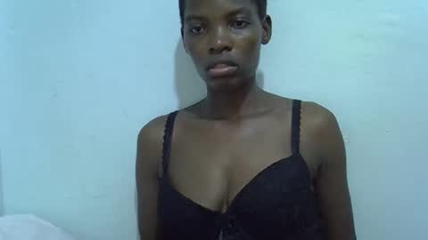 nicoleberry254 online show from February 9, 2025, 2:29 pm