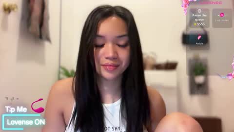 NICOLE online show from January 11, 2026, 12:10 pm