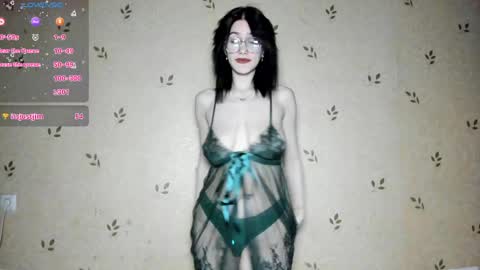 NicoleDavis online show from April 23, 2026, 7:49 pm