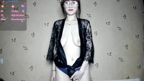 Snapshot of nicoledaviss_ chatting on May 29, 2026, 7:56 pm NicoleDavis online show from May 29, 2026, 7:56 pm