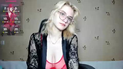 NicoleDavis online show from July 31, 2026, 7:24 pm
