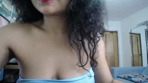 Snapshot of nicoleebon chatting on June 17, 2026, 6:31 pm Nicole online show from June 17, 2026, 6:31 pm