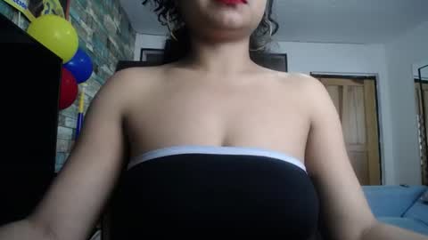 Snapshot of nicoleebon chatting on July 2, 2026, 6:58 pm Nicole online show from July 2, 2026, 6:58 pm