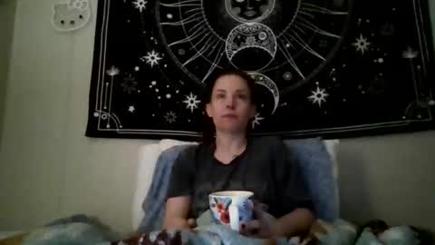 Nicole online show from February 15, 2026, 10:58 am