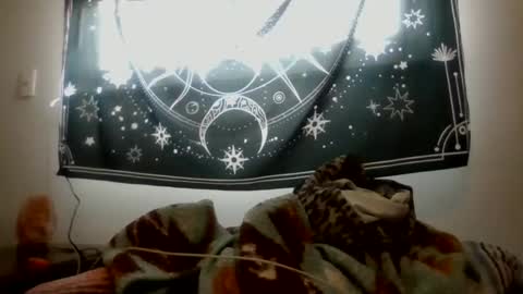 Nicole online show from February 25, 2026, 6:17 pm