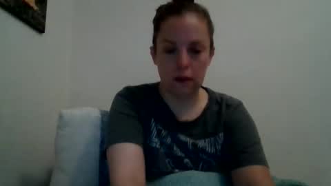 Nicole online show from April 12, 2026, 11:04 am