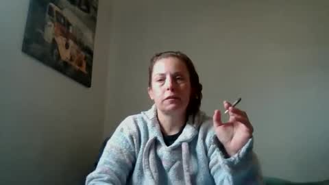 Nicole online show from April 25, 2026, 6:27 pm