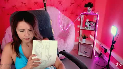 Snapshot of nicolehits chatting on June 3, 2026, 2:33 pm nicolehits online show from June 3, 2026, 2:33 pm