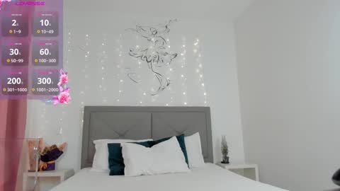 Snapshot of nicoleirisxxx chatting on March 10, 2025, 8:37 am nicoleirisxxx online show from March 10, 2025, 8:37 am