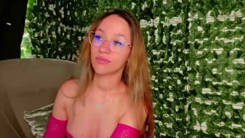 Snapshot of nicoleirisxxx chatting on June 22, 2026, 5:59 am nicoleirisxxx online show from June 22, 2026, 5:59 am