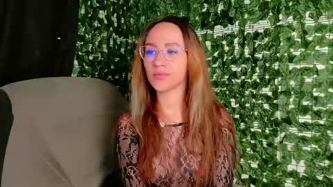 Snapshot of nicoleirisxxx chatting on June 30, 2026, 5:19 am nicoleirisxxx online show from June 30, 2026, 5:19 am