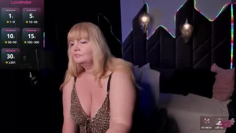 Nicole online show from February 20, 2026, 5:37 am