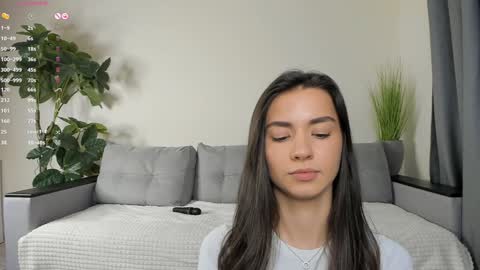 Dua Lipa online show from December 20, 2024, 4:14 pm