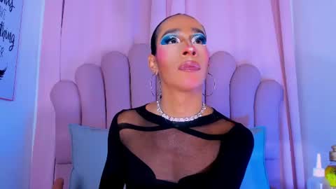 nicolemadrird online show from June 24, 2026, 7:46 pm
