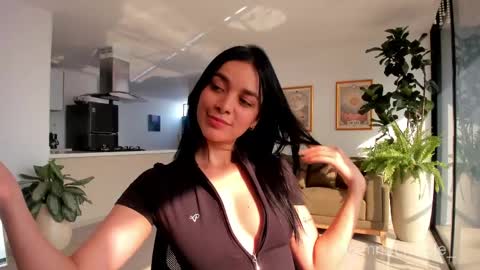 Snapshot of nicolemanson chatting on March 31, 2026, 8:53 pm Nicole Manson online show from March 31, 2026, 8:53 pm