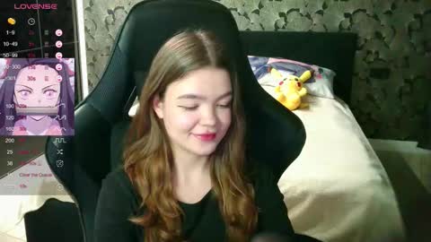 NicoleMeew online show from December 22, 2025, 7:44 pm