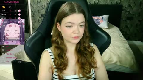 Snapshot of nicolemeew chatting on May 29, 2026, 7:56 pm NicoleMeew online show from May 29, 2026, 7:56 pm
