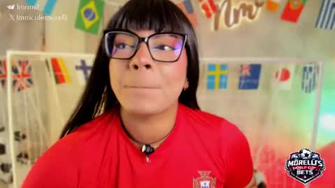 Snapshot of nicolemorelli2 chatting on June 17, 2026, 2:18 pm Andrea give it a thumbs up please its important online show from June 17, 2026, 2:18 pm