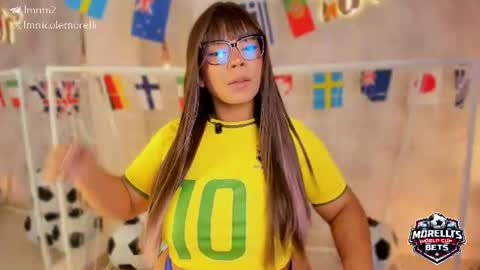 Snapshot of nicolemorelli2 chatting on June 24, 2026, 5:45 pm Andrea give it a thumbs up please its important online show from June 24, 2026, 5:45 pm