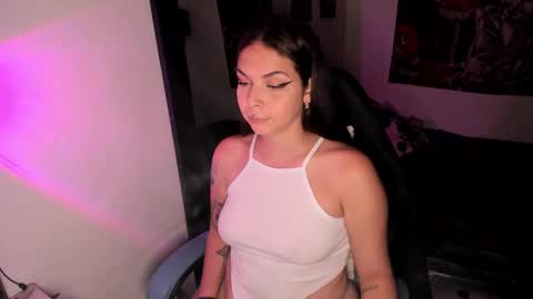 Snapshot of nicolepeachx chatting on January 23, 2025, 2:02 am Nicol independent model online show from January 23, 2025, 2:02 am