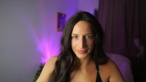 nicolette__shea_ online show from July 14, 2026, 6:35 pm