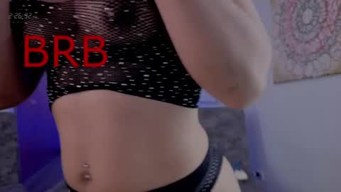 Snapshot of nicollbashel chatting on May 16, 2026, 6:32 am Nicoll Independent model online show from May 16, 2026, 6:32 am