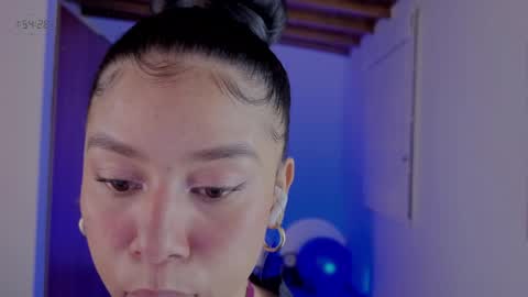 Snapshot of nicollbashel chatting on June 5, 2026, 6:52 am Nicoll Independent model online show from June 5, 2026, 6:52 am