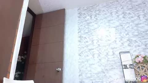 Snapshot of nicolle4 chatting on July 19, 2026, 10:02 pm nicolle4 online show from July 19, 2026, 10:02 pm