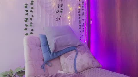 Nicolle online show from July 28, 2026, 2:13 pm