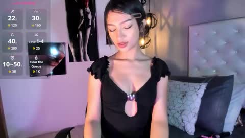 Snapshot of nicollee_heart chatting on October 11, 2025, 1:53 pm Nicolle online show from October 11, 2025, 1:53 pm