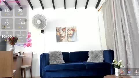 Nicolle Lima online show from October 19, 2025, 6:08 pm