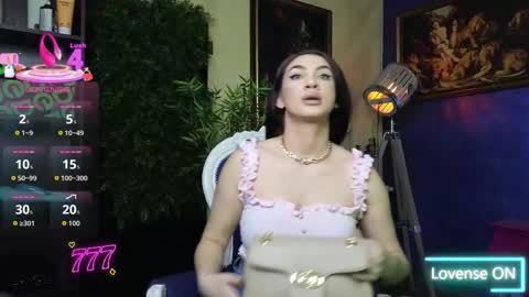 Nicolle online show from February 7, 2026, 11:25 am