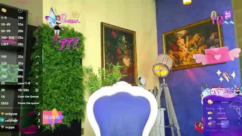 Nicolle online show from June 9, 2026, 7:42 am