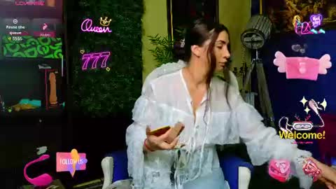 Snapshot of nicollepalmer chatting on July 24, 2026, 7:39 am Nicolle online show from July 24, 2026, 7:39 am