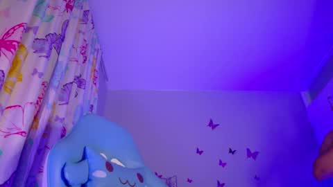 Snapshot of nicolletaylorq chatting on May 17, 2026, 2:42 am Nicolle Miley online show from May 17, 2026, 2:42 am