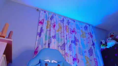Nicolle Miley online show from July 15, 2026, 12:27 am
