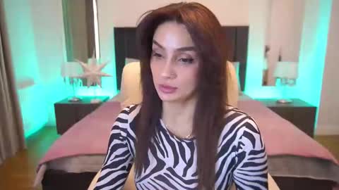 Nicole online show from March 16, 2026, 6:39 am