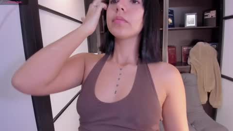 Snapshot of nicolross_ chatting on September 26, 2025, 12:53 pm NicolRoss online show from September 26, 2025, 12:53 pm