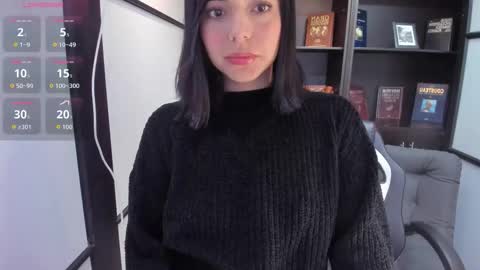 Snapshot of nicolross_ chatting on October 14, 2025, 11:55 am NicolRoss online show from October 14, 2025, 11:55 am