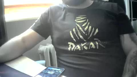 Snapshot of niewidoczny26 chatting on September 12, 2025, 1:33 pm Niewidoczny online show from September 12, 2025, 1:33 pm