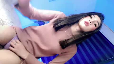 night_crystal1111 online show from July 13, 2026, 7:27 pm